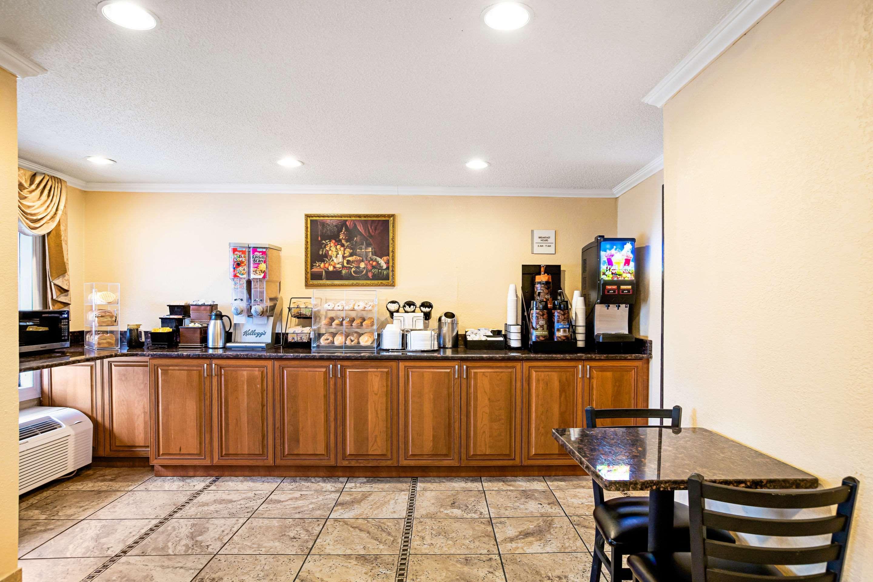 רומולוס Rodeway Inn Metro Airport מראה חיצוני תמונה
