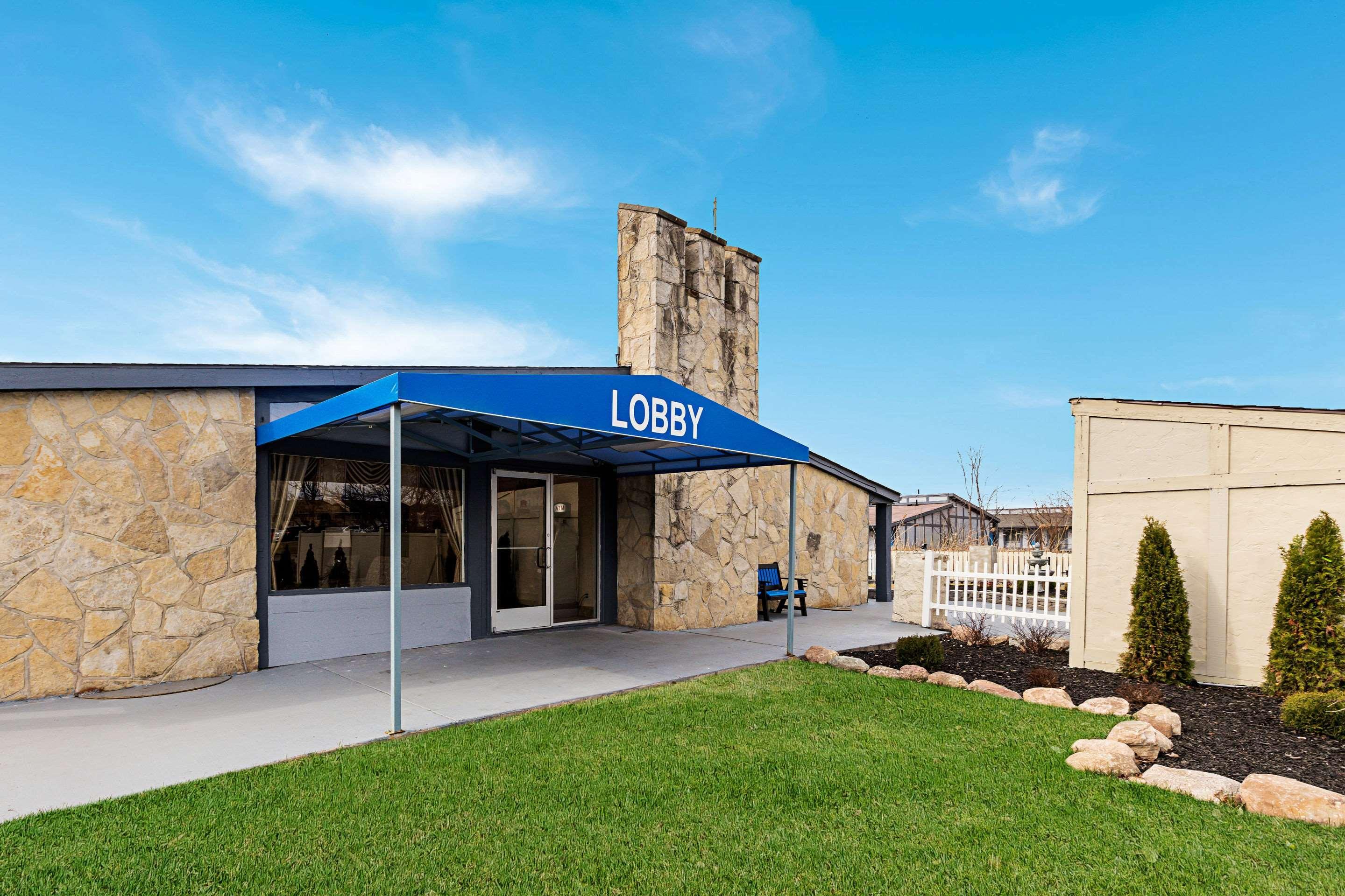 רומולוס Rodeway Inn Metro Airport מראה חיצוני תמונה