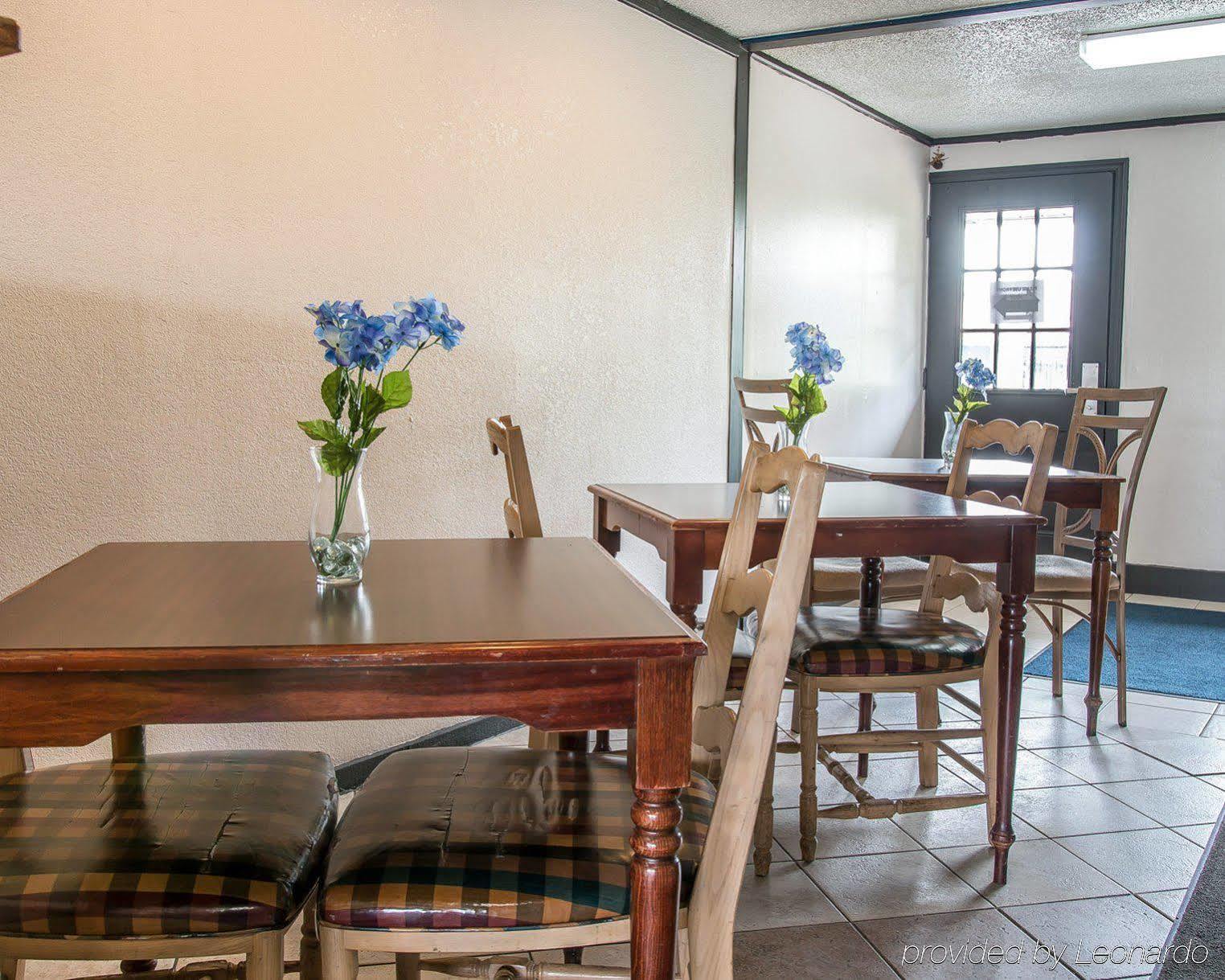 רומולוס Rodeway Inn Metro Airport מראה חיצוני תמונה